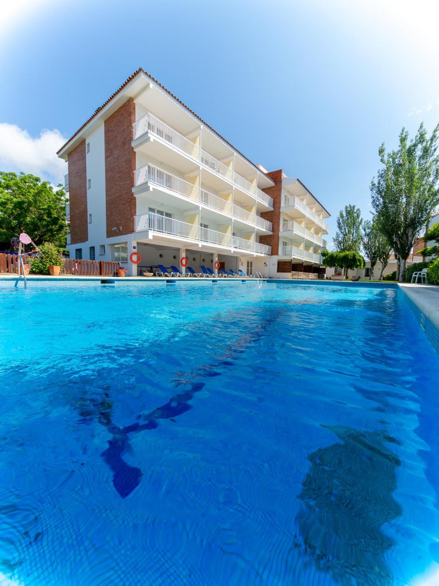 Apartamentos Sunway Amapola Sitges Exterior foto