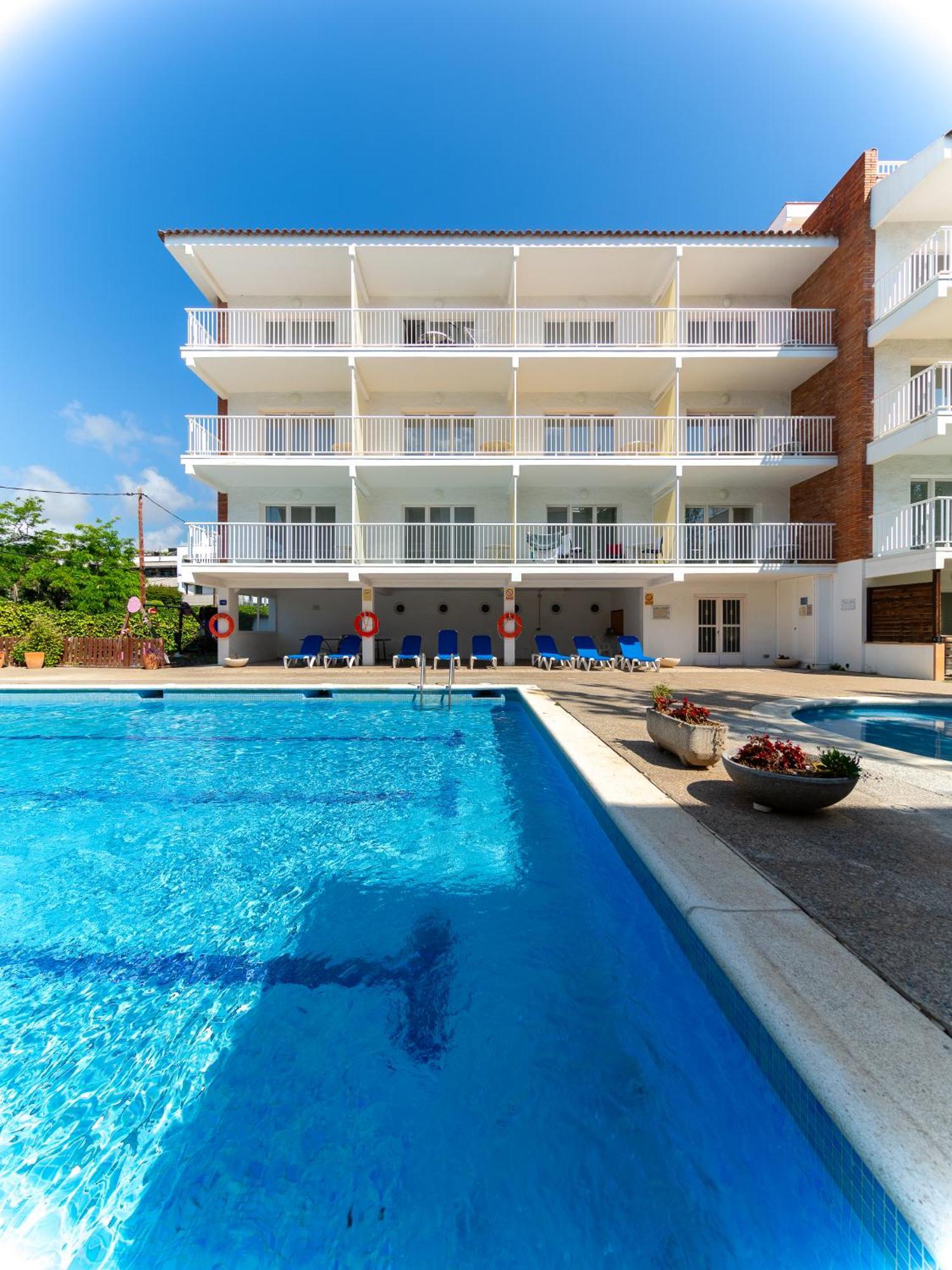 Apartamentos Sunway Amapola Sitges Exterior foto