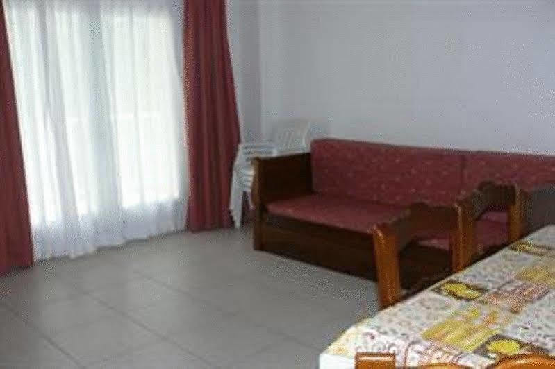 Apartamentos Sunway Amapola Sitges Exterior foto